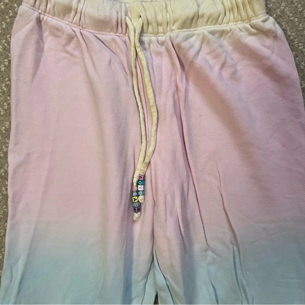 Flowers by Zoe Sweatpants Medium - Picture 2 of 3